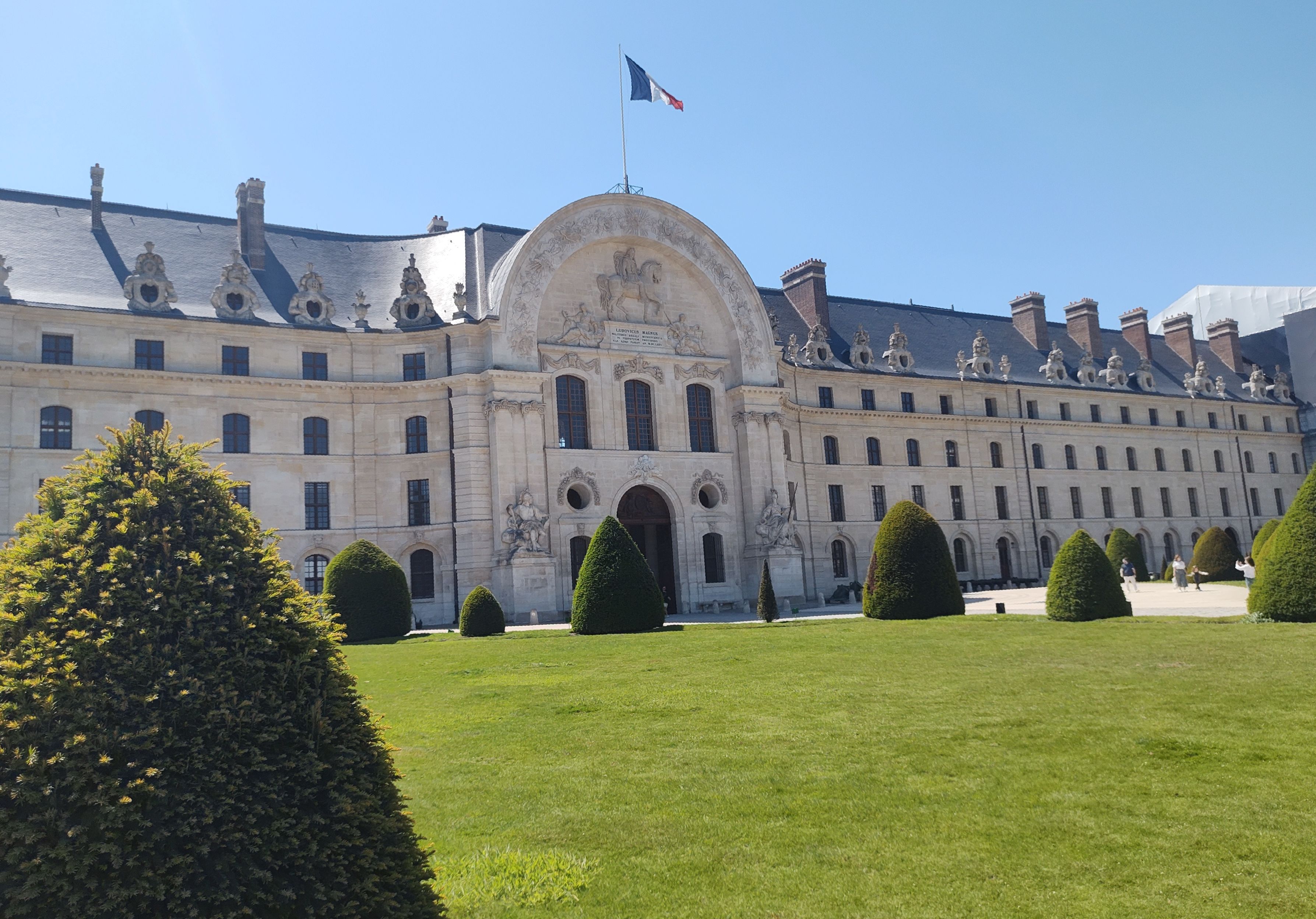20250510 visite Invalides.jpg